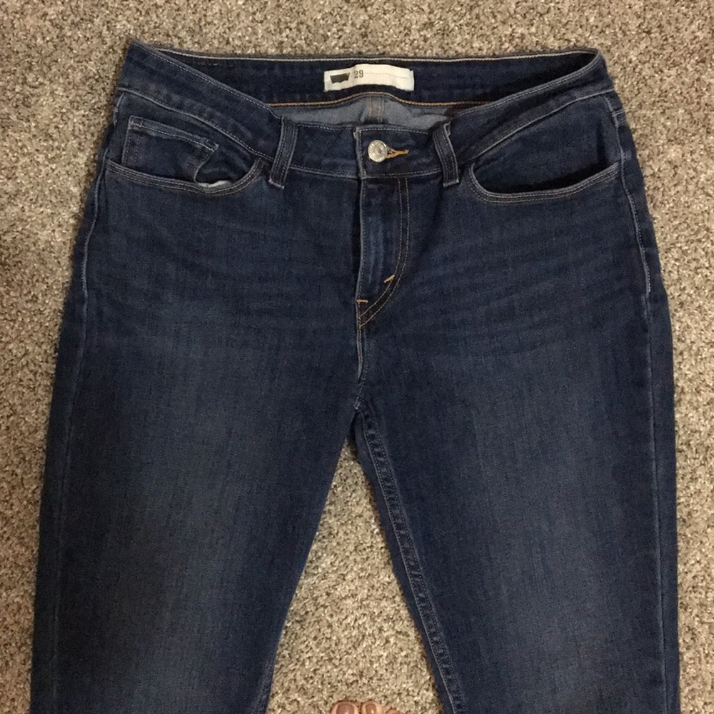 Levi skinny jeans size 29!